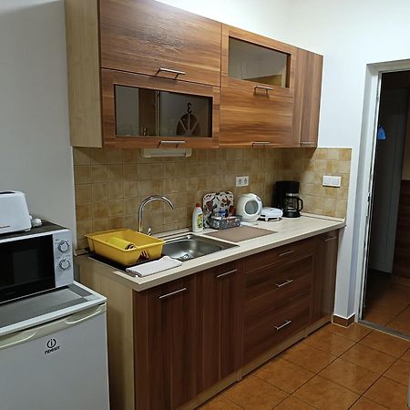 Boglarka Vendeghaz Apartment Mosonmagyarovar Exterior photo