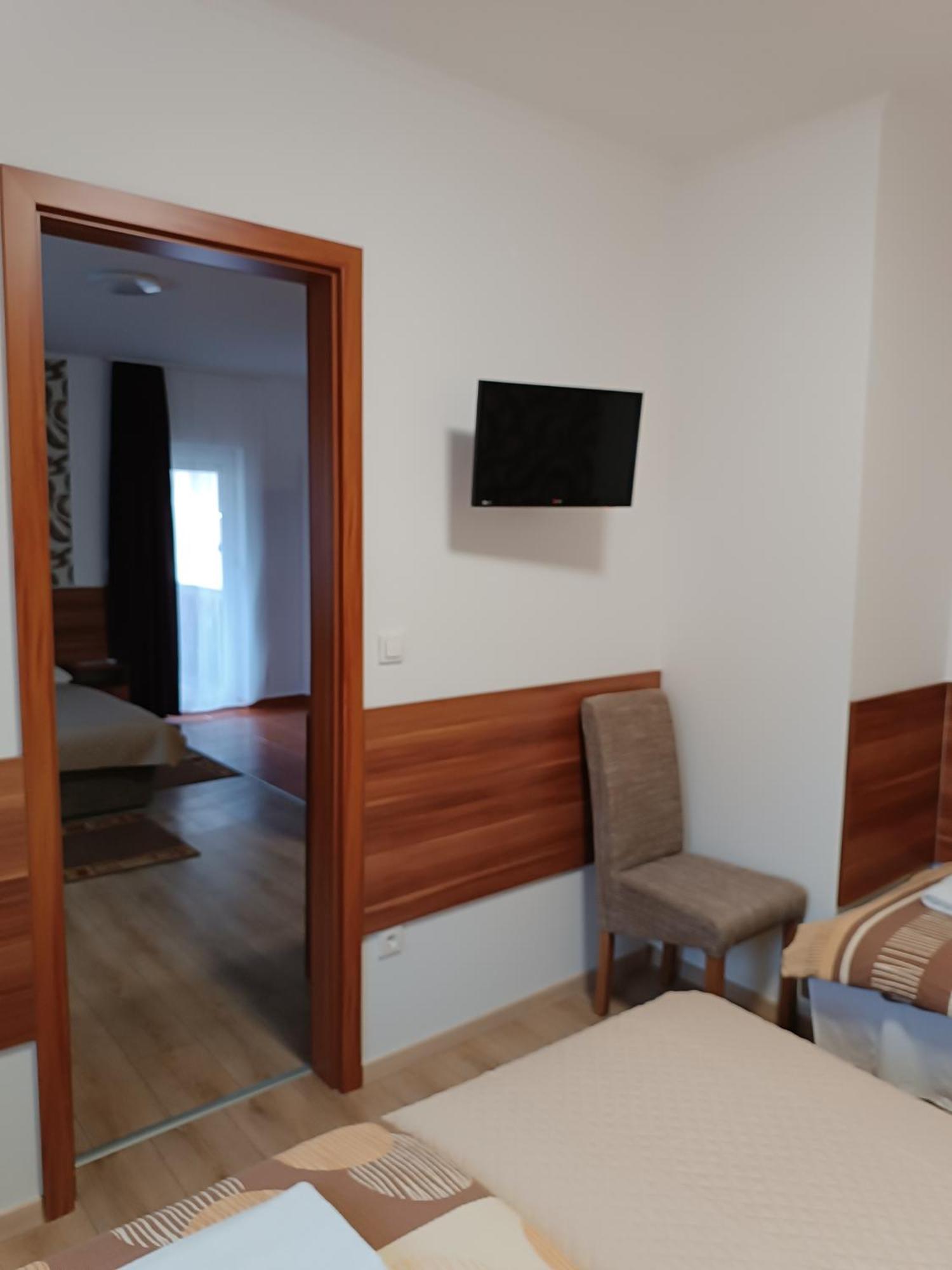 Boglarka Vendeghaz Apartment Mosonmagyarovar Exterior photo