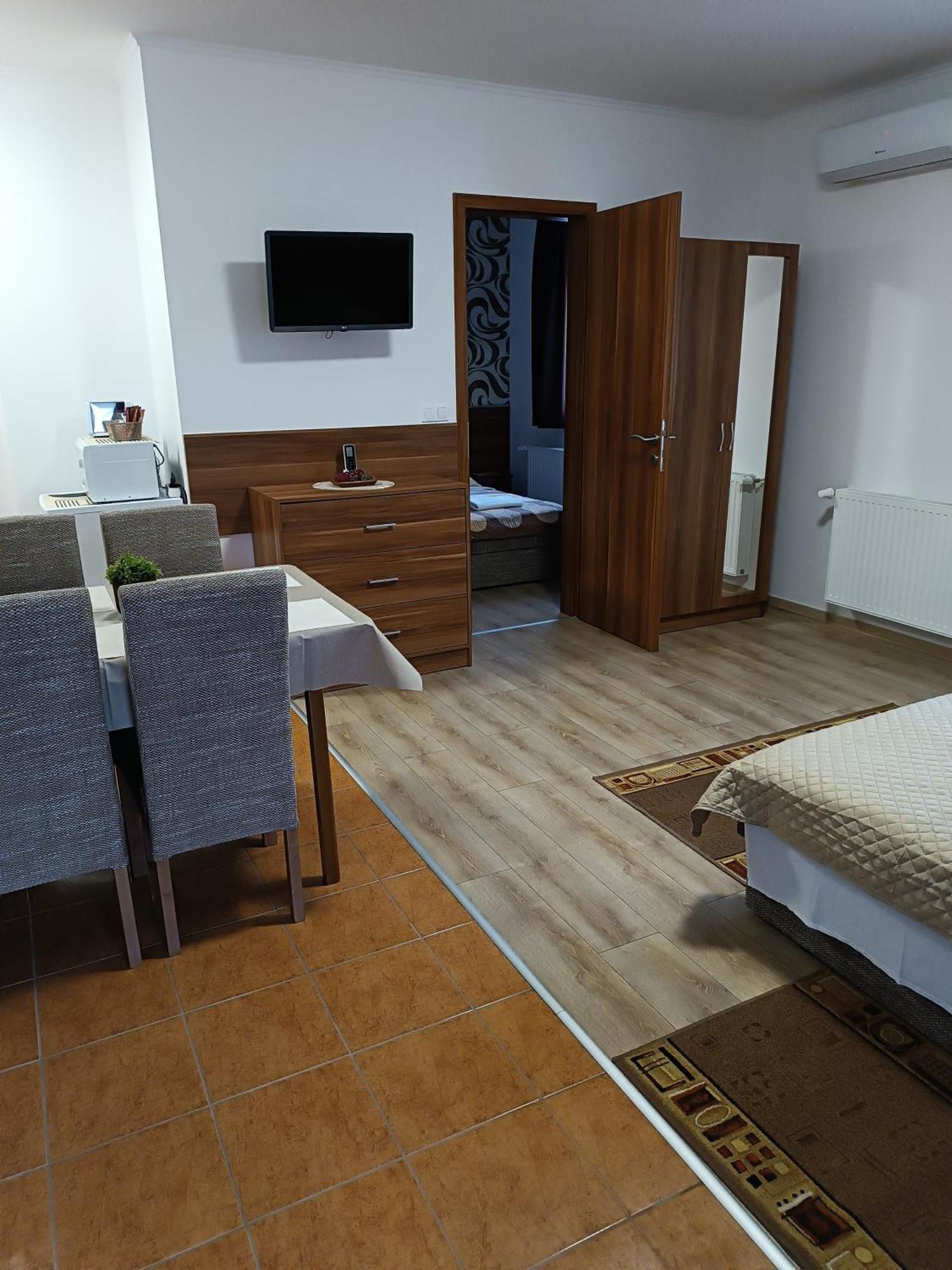 Boglarka Vendeghaz Apartment Mosonmagyarovar Exterior photo